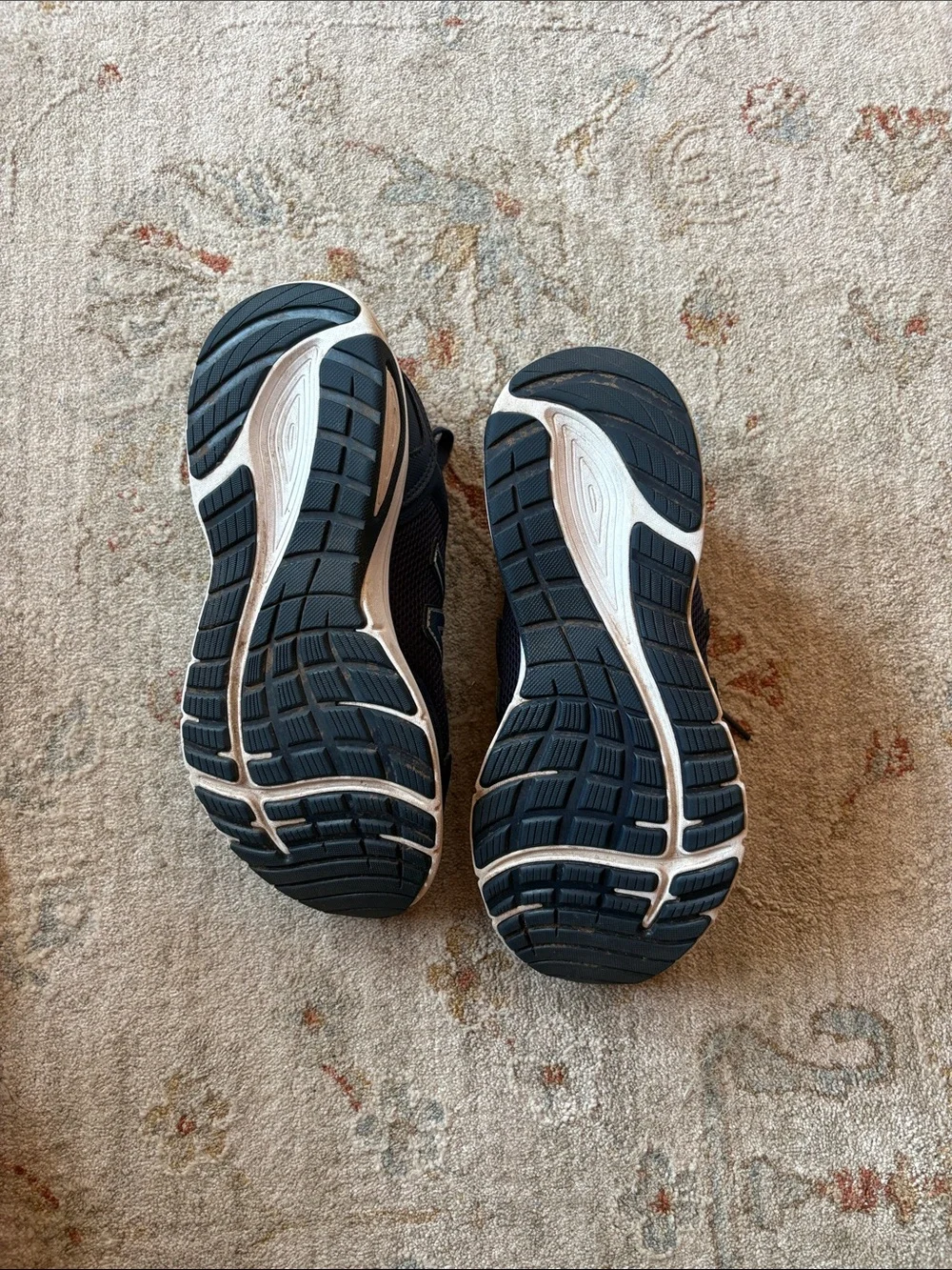 Like New! New Balance 460 v3 Shoes Mens 8 Navy Blue White Running Shoes